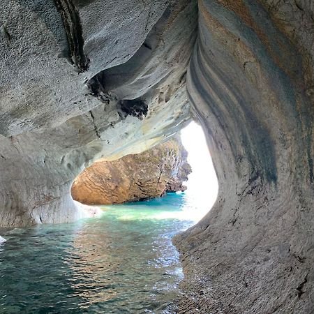Cabana Cavernas Austral Puerto Sanchez Villa Exteriör bild
